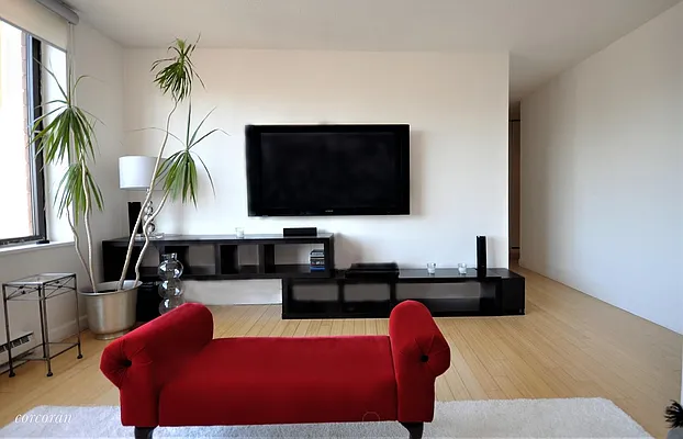 Rented by Corcoran | media 46