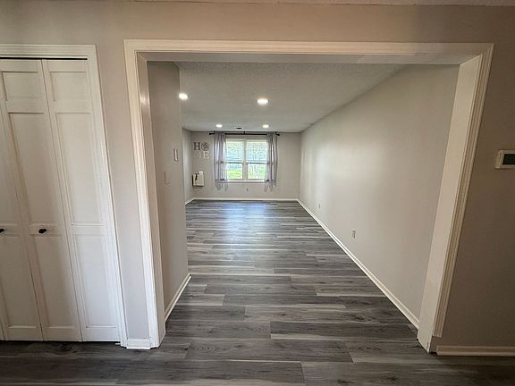 4th image of 13717 Ridgeview Ct