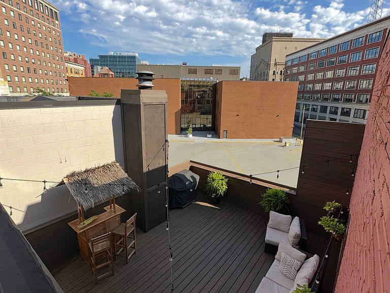 52 Monroe Center St NW #4 — Photo 18