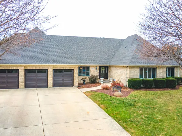 24741 W Royal Lytham Dr, Naperville, IL 60564