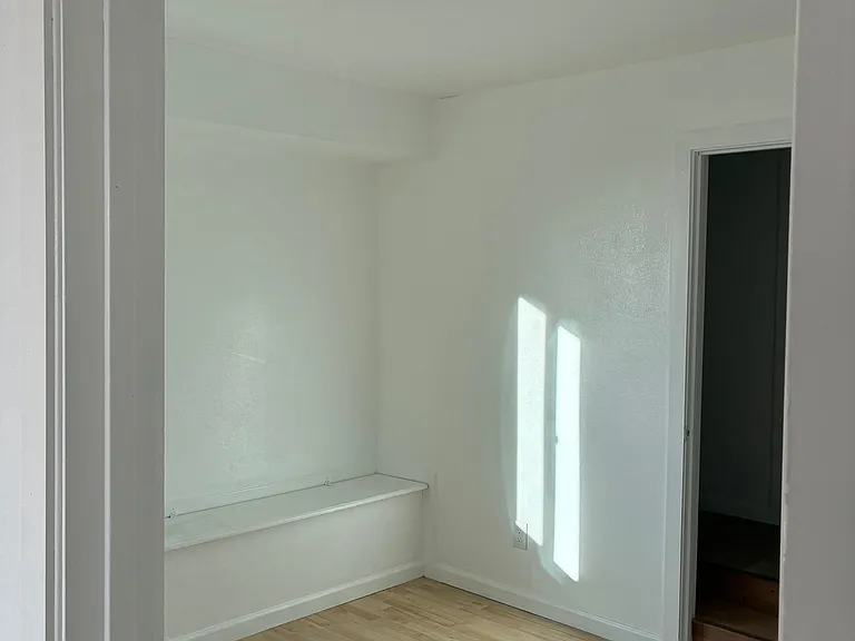 7953 Crest Ave — Photo 6
