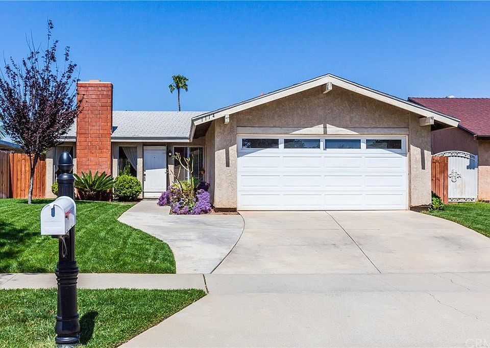 2nd image of 1114 Willits Dr