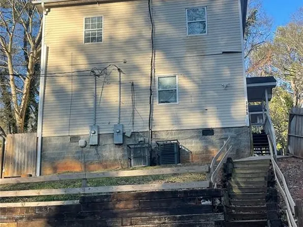 2005 Lois Pl NW, Atlanta, GA 30318