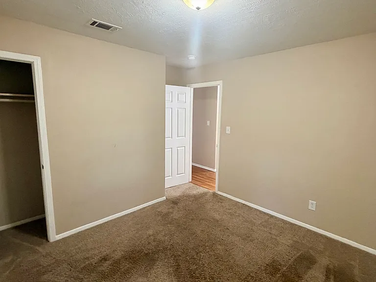 814 Crestwood Ter — Photo 30