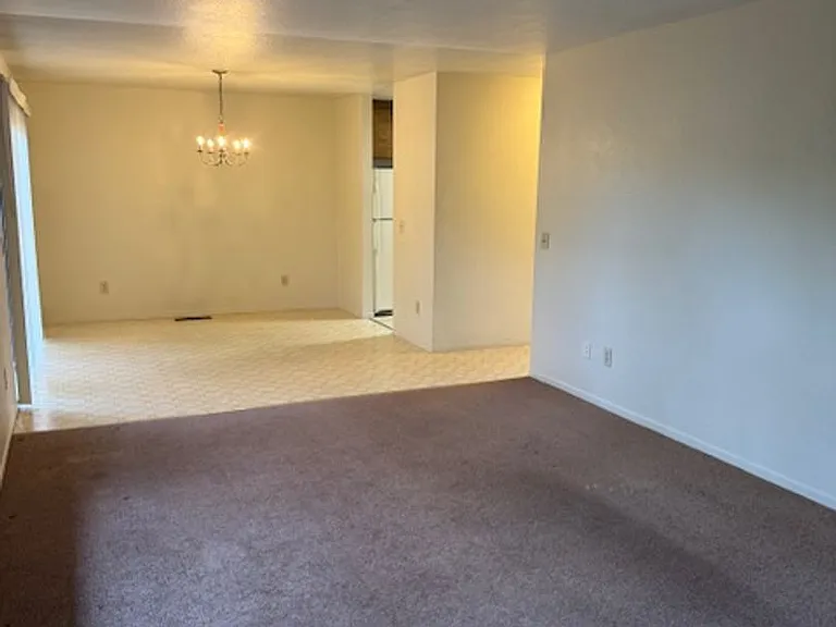 1678 E St — Photo 6