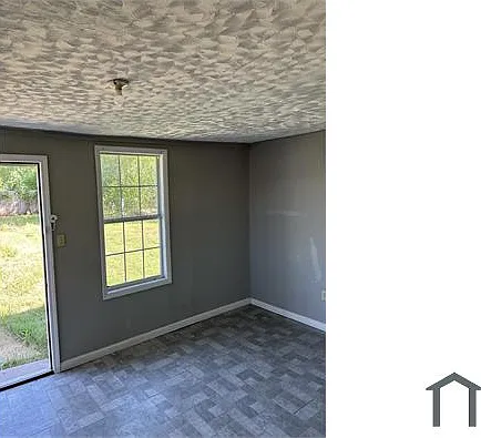 3046 Elgin St — Photo 6