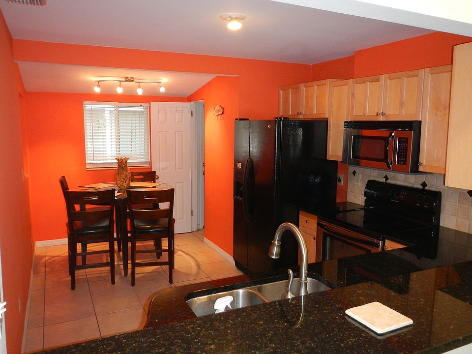 granite kitchen front 3B 1ba