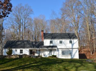 24 Buttermilk Ln, Branford, CT 06405