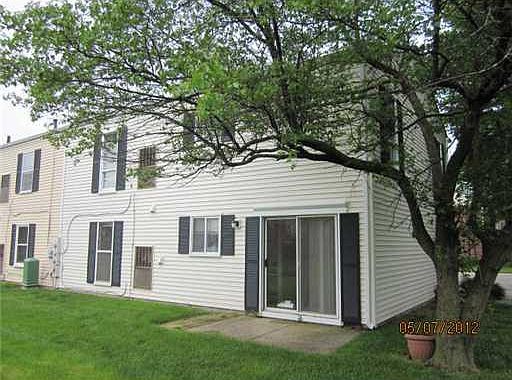 3rd image of 1736 Orchard Dr