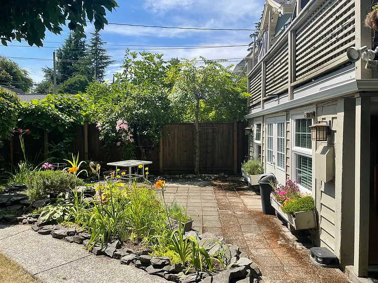 3008 W 37th Ave — Photo 2