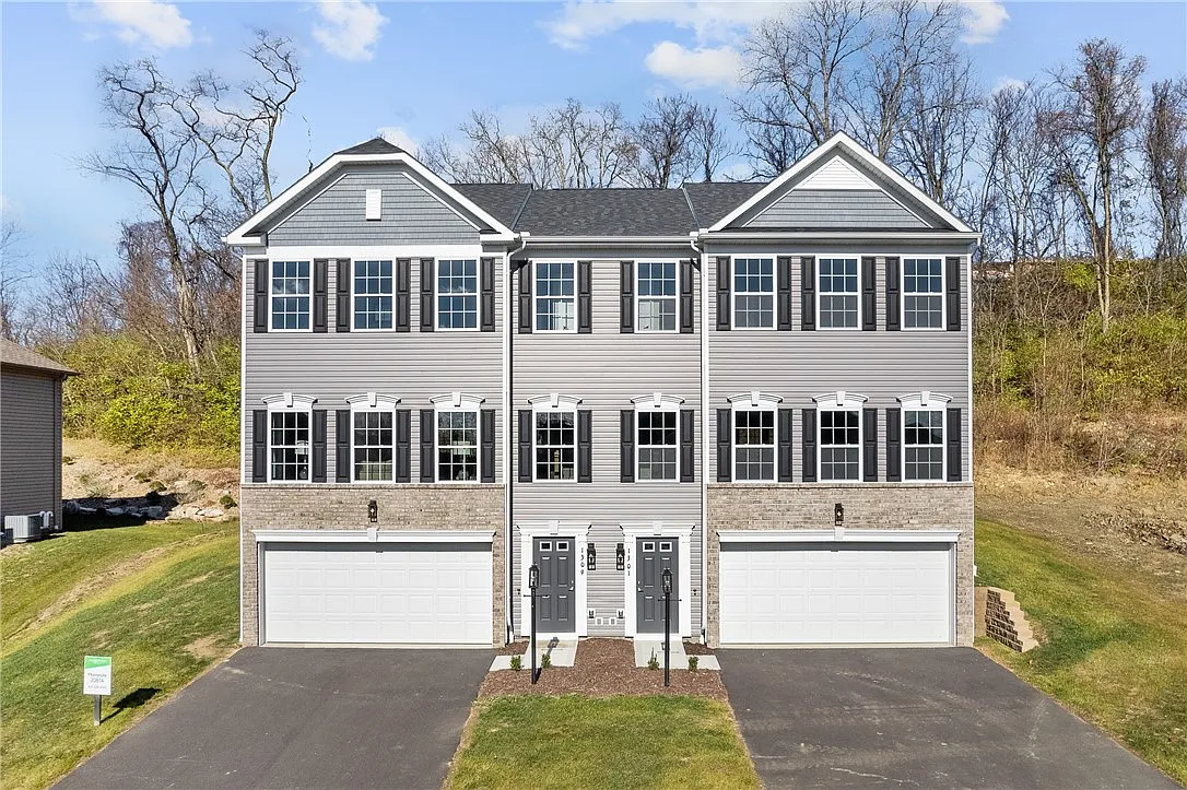 2200 Canterbury Dr photo 1