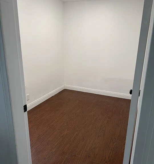 120 N Avenue 25 — Photo 6