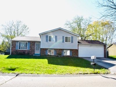 7838 Burr Oak Ct, Indianapolis, IN, 46217