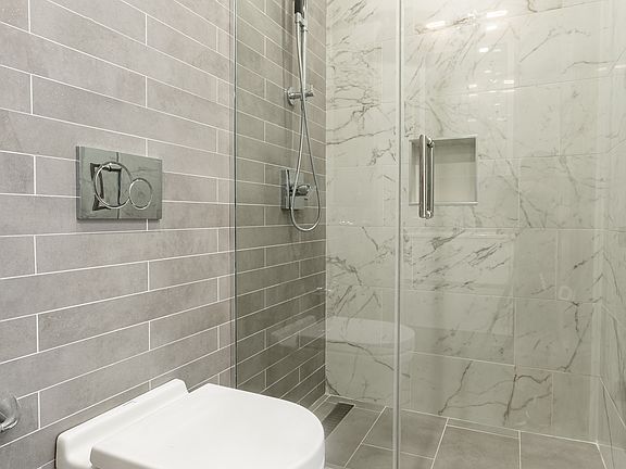 5th image of 92 Atlantic Ave Ste 1