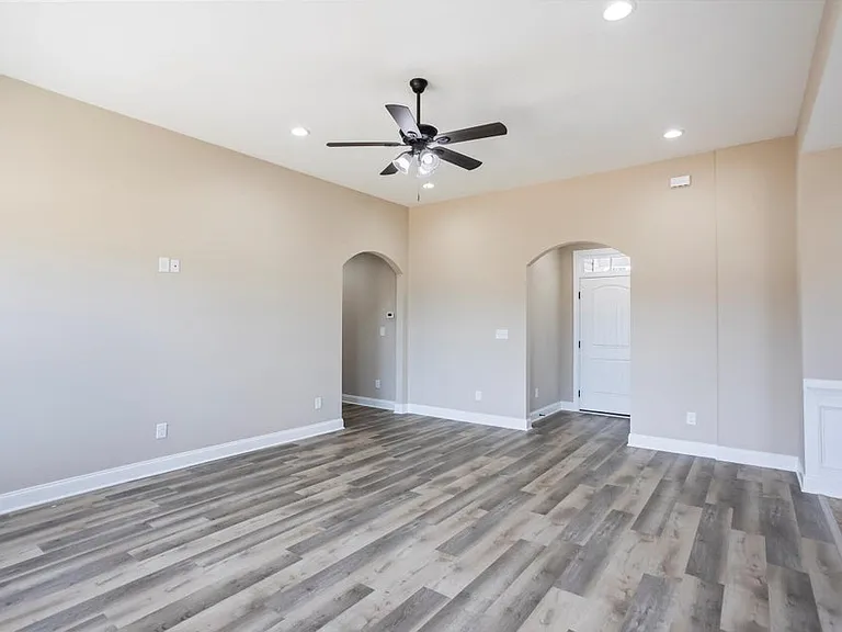 3306 Basil Ln — Photo 5