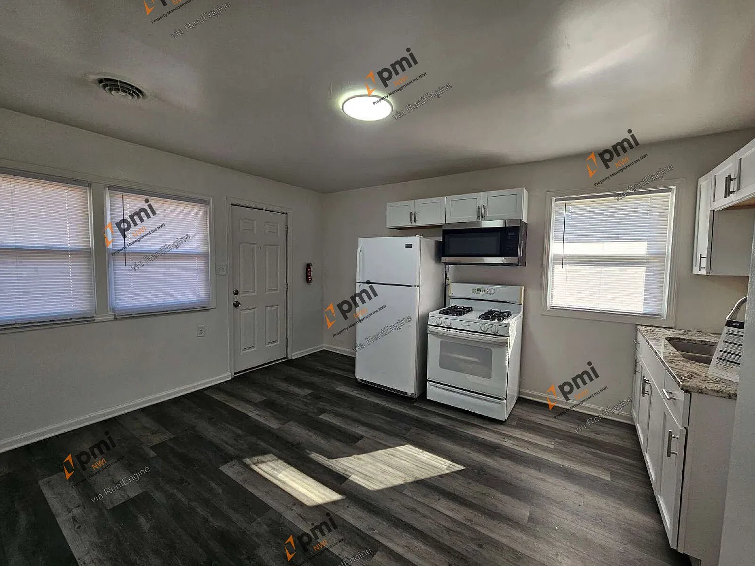 3 bed, 1.0 bath, 941 sqft, $1,295 — Photo 4