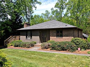 200 Ridgelea Ct, Winston Salem, NC 27104