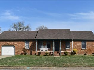 712 Waterstock Ct, Chesapeake, VA 23322