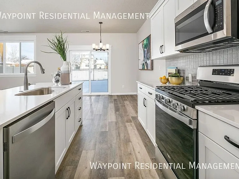 2094 S Defio Pl — Photo 12