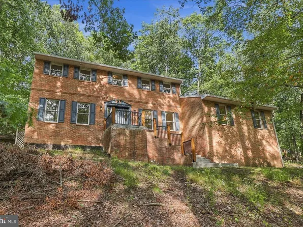 600 Rocky Dr, Boiling Springs, PA 17007