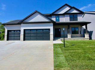 7023 N Water Oak Dr, Edwards, IL