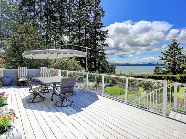 3496 Timothy Way, Camano Island, WA 98282
