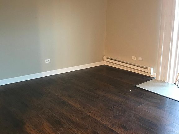 3rd image of 1960 N Green Ln N APT 3B