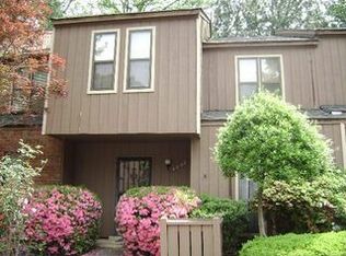 4030 Graham Oaks Cir, Memphis, TN 38122