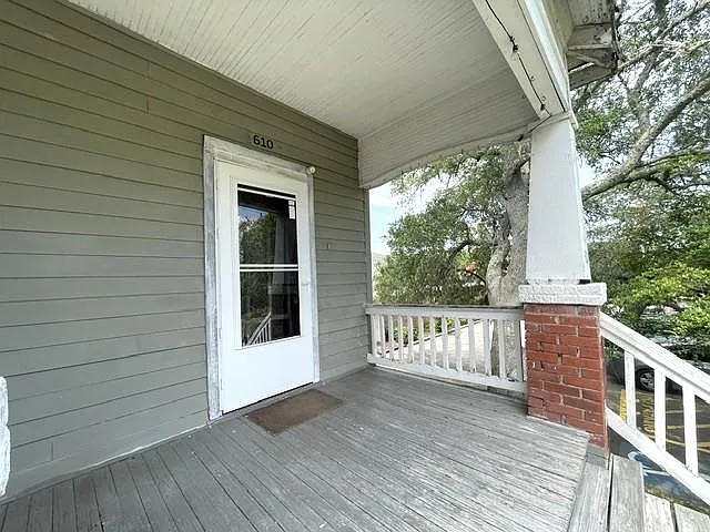 610 Church St — Photo 4