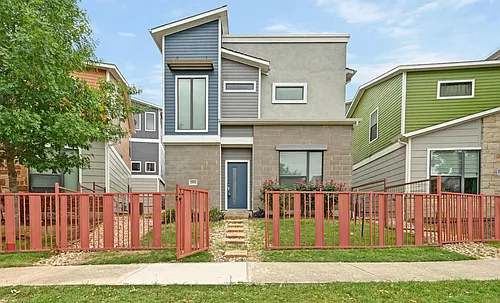 2021 Carlson Dr Photo 1