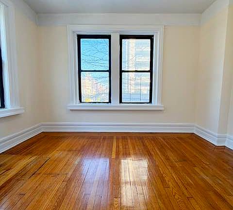 4th image of 612 W 178th St APT 22
