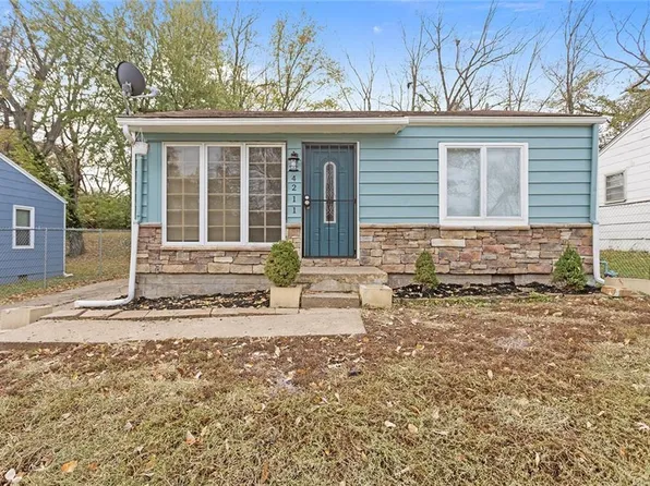 4211 E 54th St, Kansas City, MO 64130