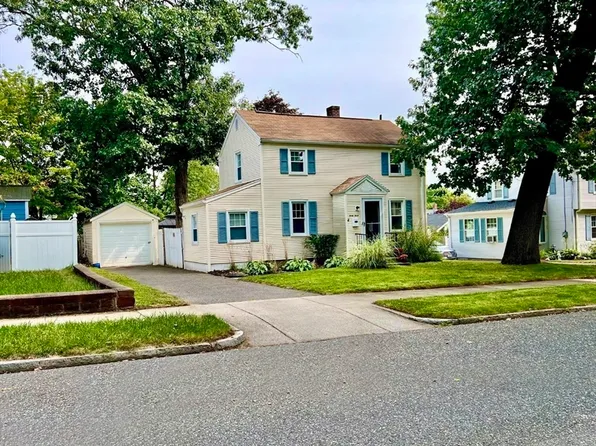 43 Harmon Ave, Springfield, MA 01118