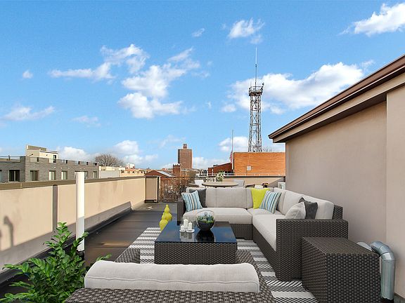 3rd image of 114 Utica Ave #2