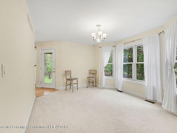 4th image of 3776 Burkhart Rd