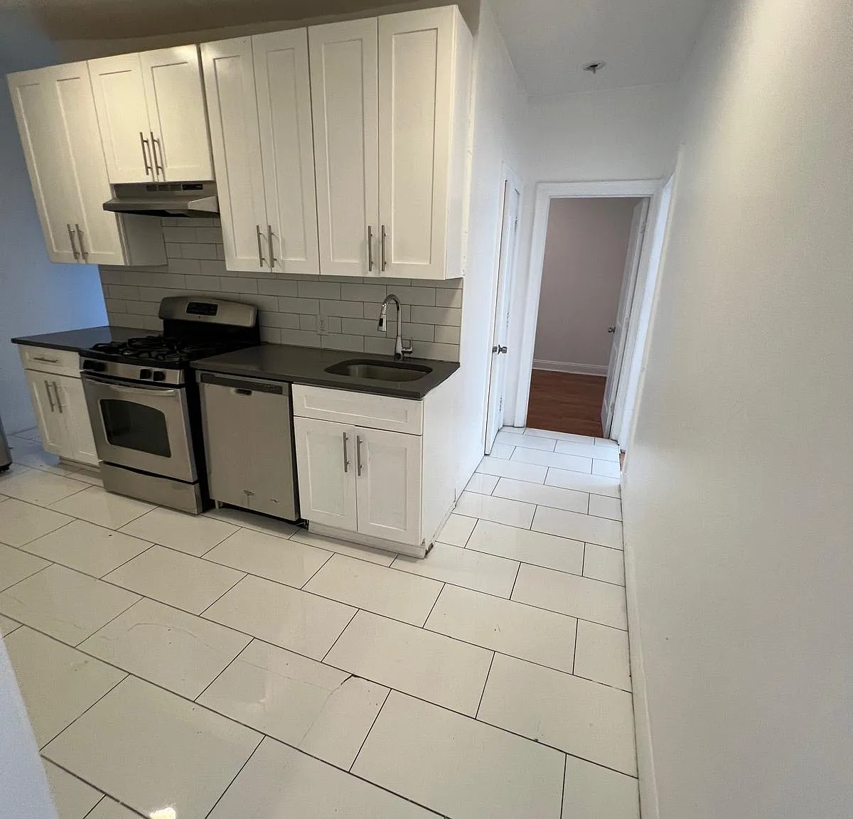 3 bed, $2,350 — Photo 3