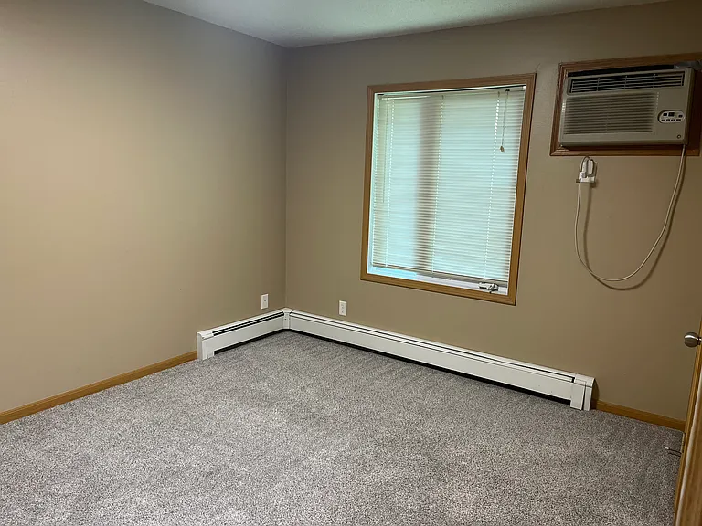 88 Olive Ct #6 — Photo 10