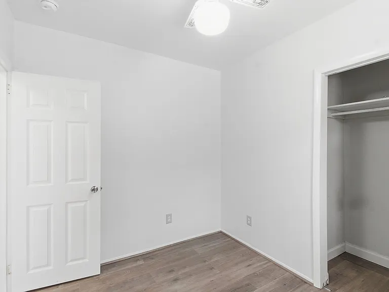 27033 Brush St — Photo 13