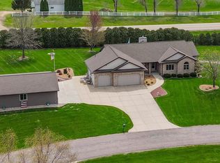 7319 Springhelt Dr, Dane, WI 53529