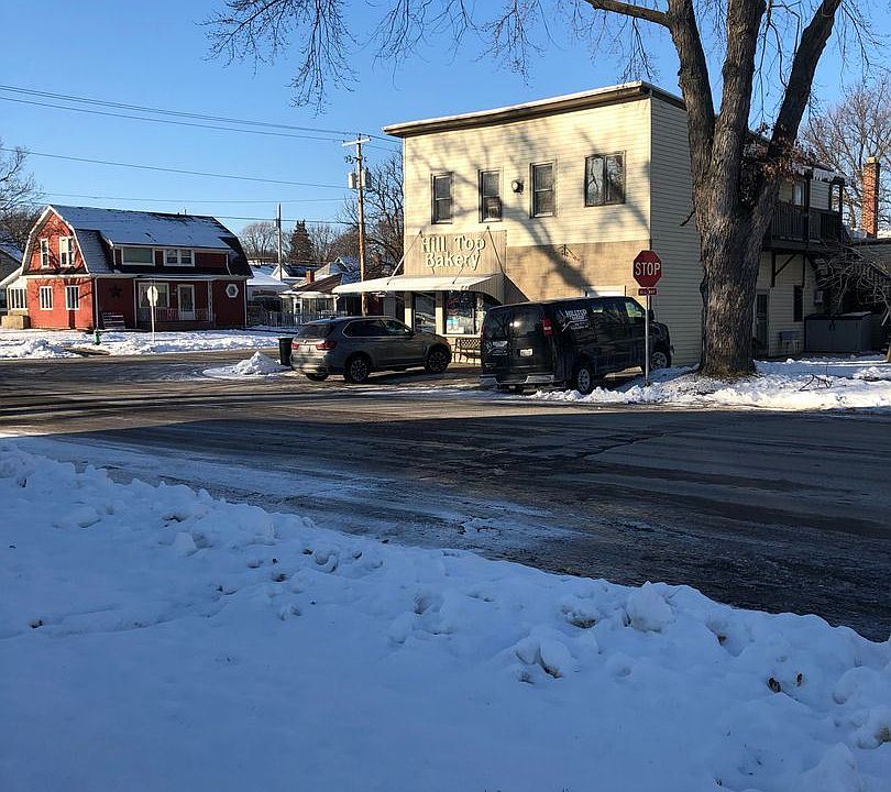 2nd image of 702 Main Ave #2