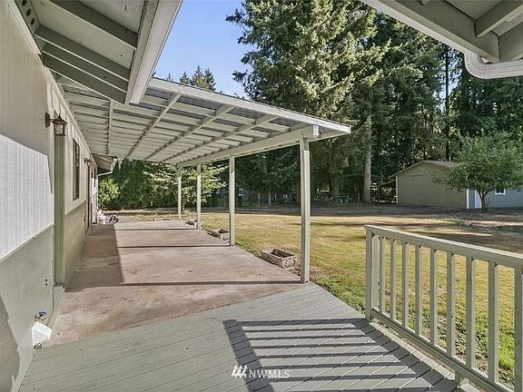 4th image of 6118 Glenwood Dr SW