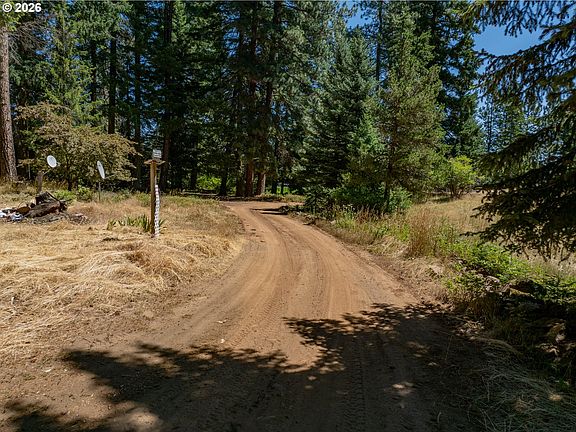 2nd image of 1251 Canyon Rd
