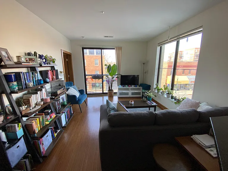 1917 Monroe St #412 — Photo 14