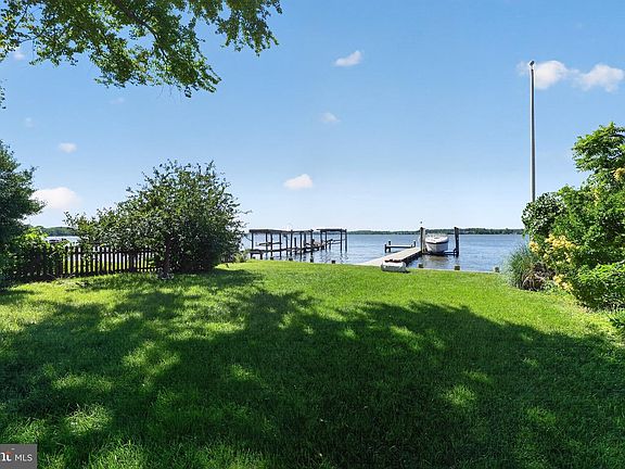3rd image of 1317 Wildwood Beach Rd