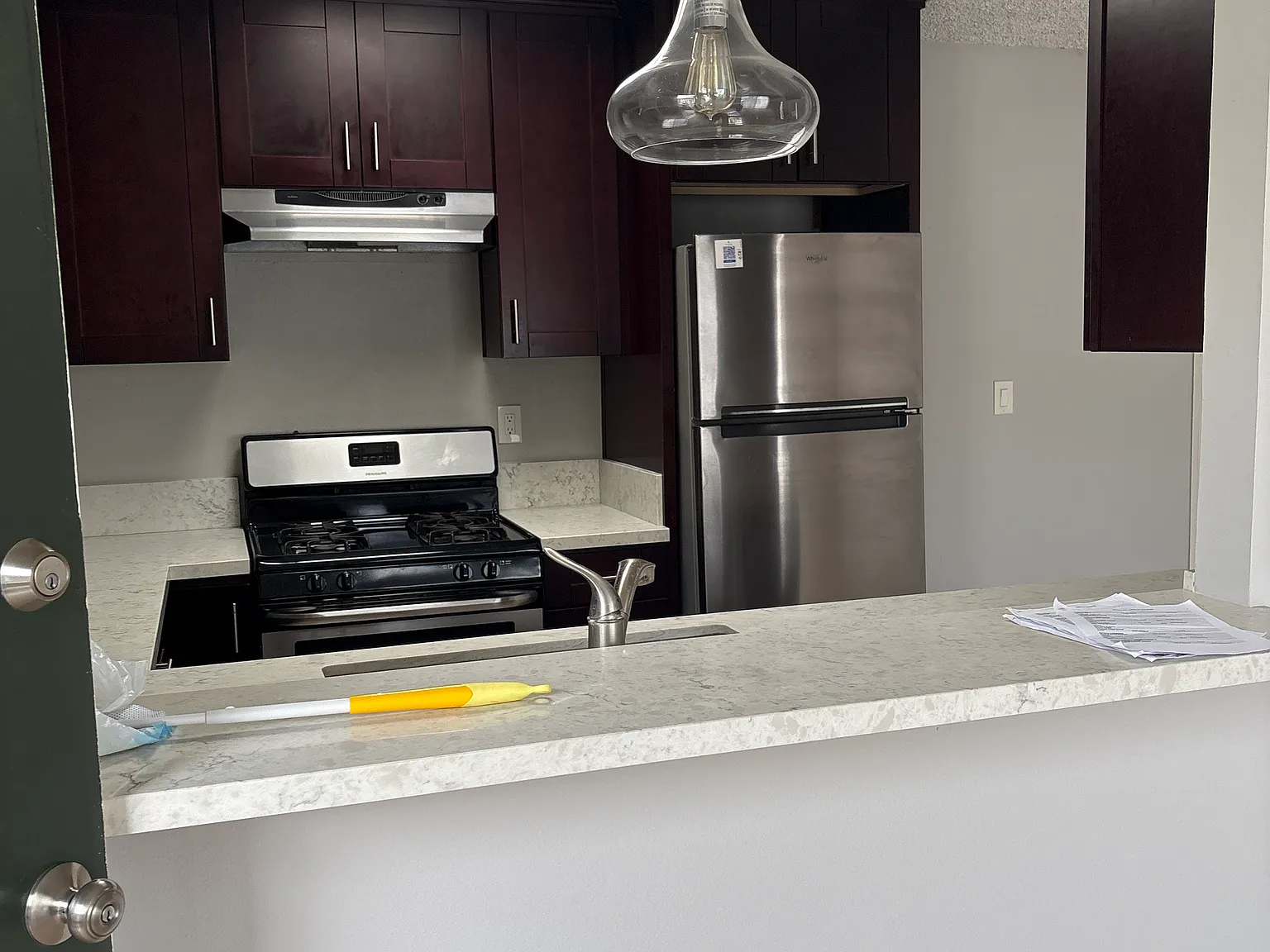 2 bed, 1100 sqft, $2,800 — Photo 2