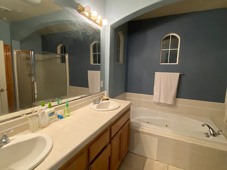 2035 Blackridge Ave — Photo 20