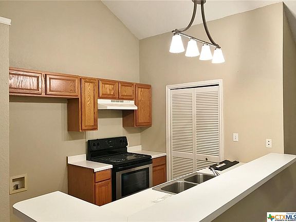 5th image of 1200 N Walnut Ave APT 3