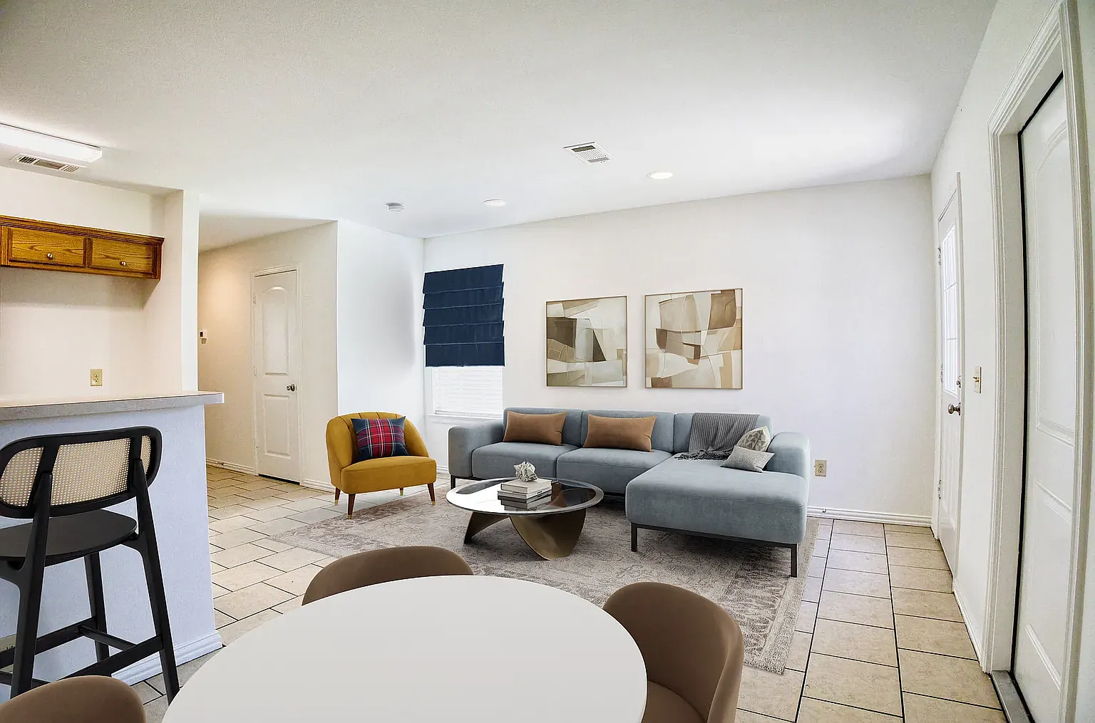 1728 S. Waco Street — Photo 3
