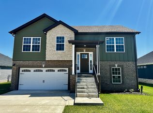2629 Rafiki Dr, Clarksville, TN 37042