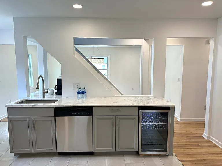 1466 Hardin Ave — Photo 12